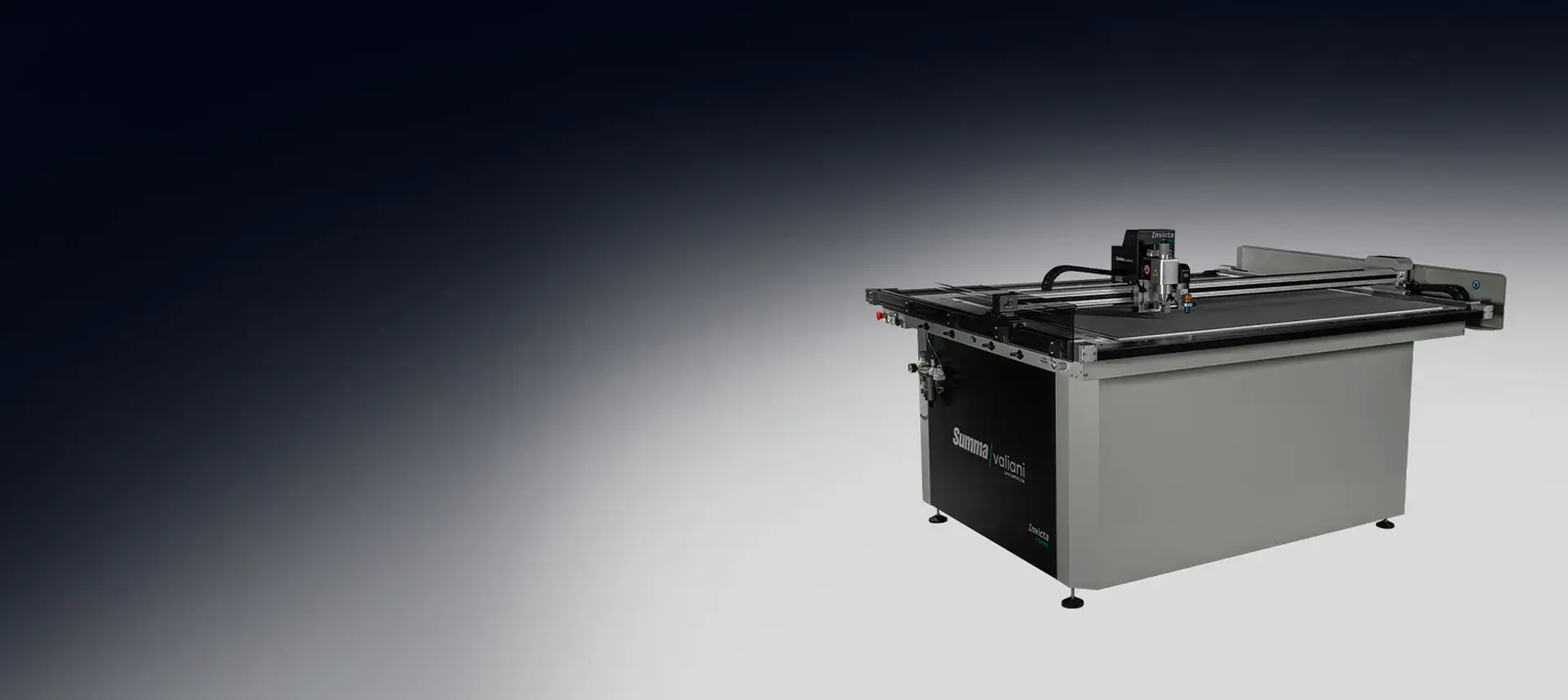 A Summa V Series tangential flatbed cutter